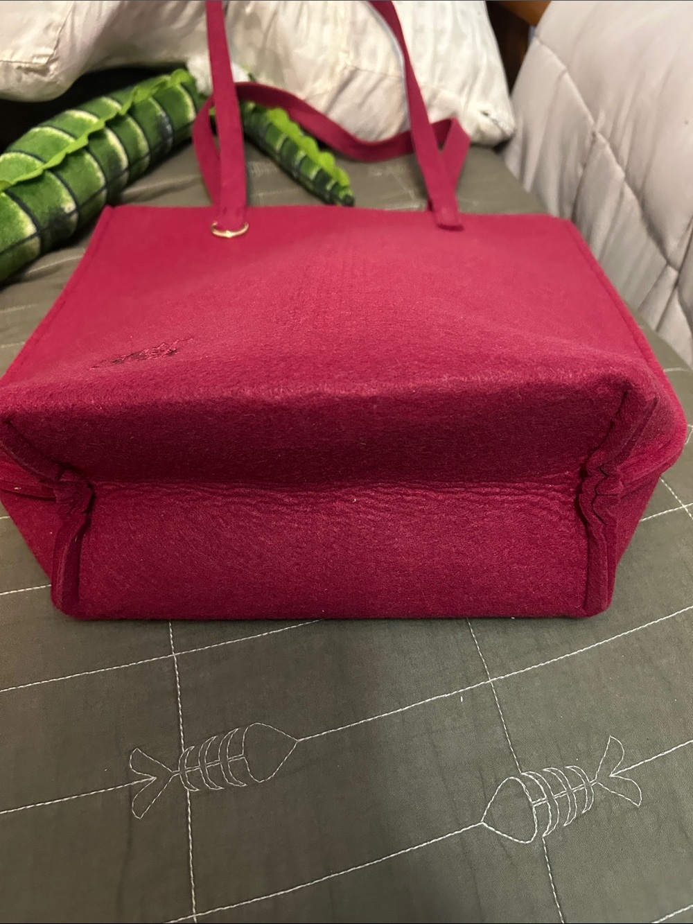 Bath & Body Works Raspberry Felt Tote - Picture 4 of 4